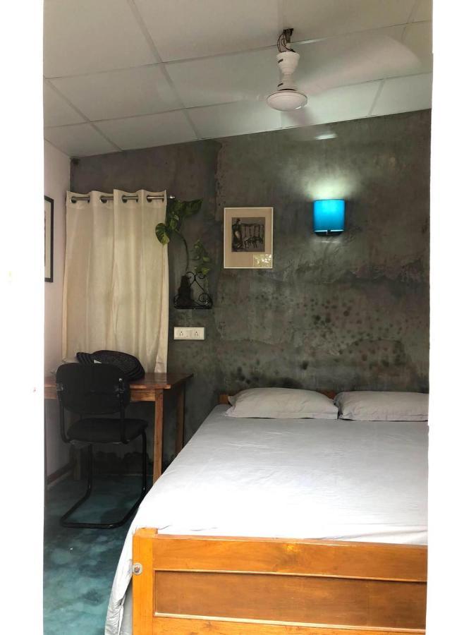 גווהטי Gibbon Backpackers Hostel מראה חיצוני תמונה